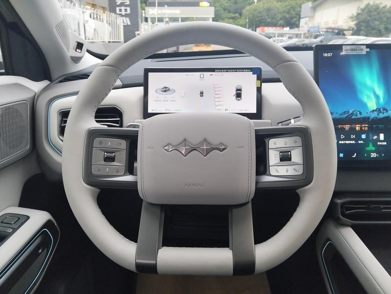 BYD FangChengBao Titanium 3 (Tai 3), 2026 — фото 10 из 12