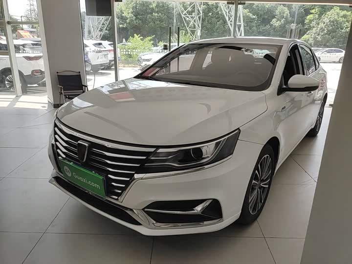 Roewe i6, 2022 — купить в Кирове под ключ
