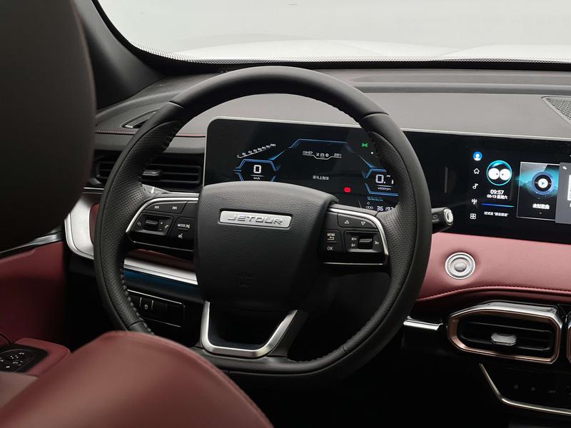 Jetour X70 Plus, 2022 — фото 10 из 12