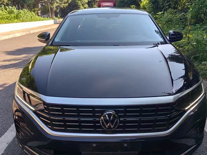 Volkswagen Passat, 2023 — фото 2 из 7