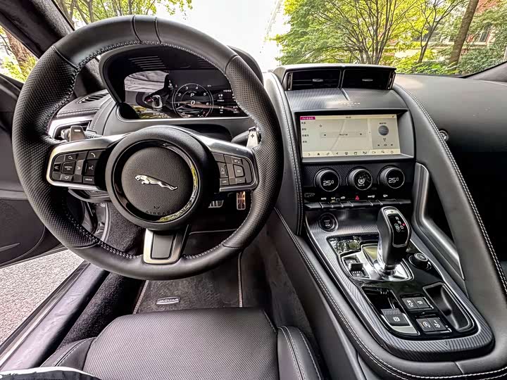Jaguar F-Type, 2023 — фото 7 из 9