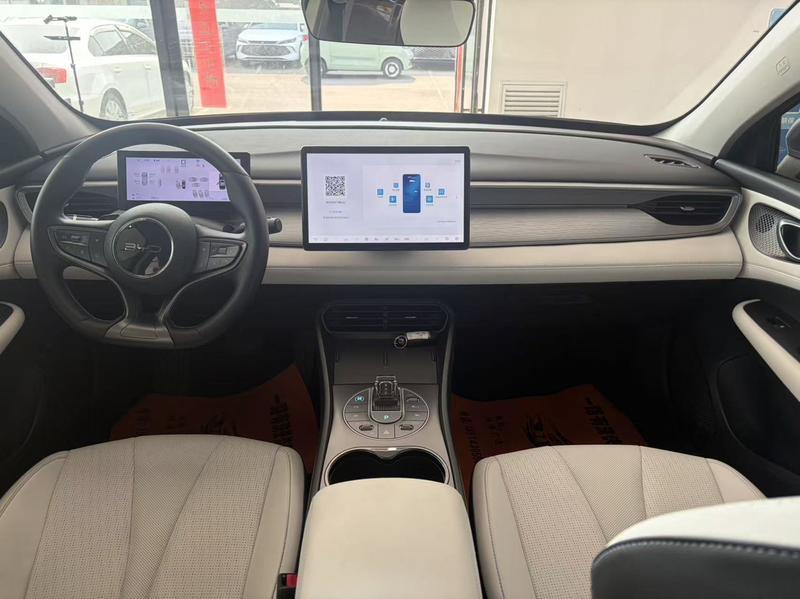 BYD Seal 05 DM-i Hybrid, 2024 — фото 7 из 10