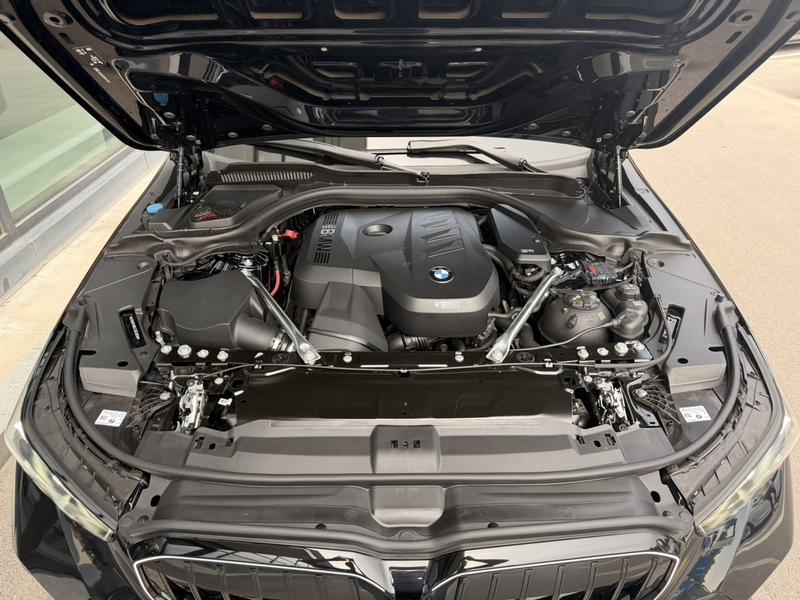 BMW 5 Series, 2025 — фото 8 из 12