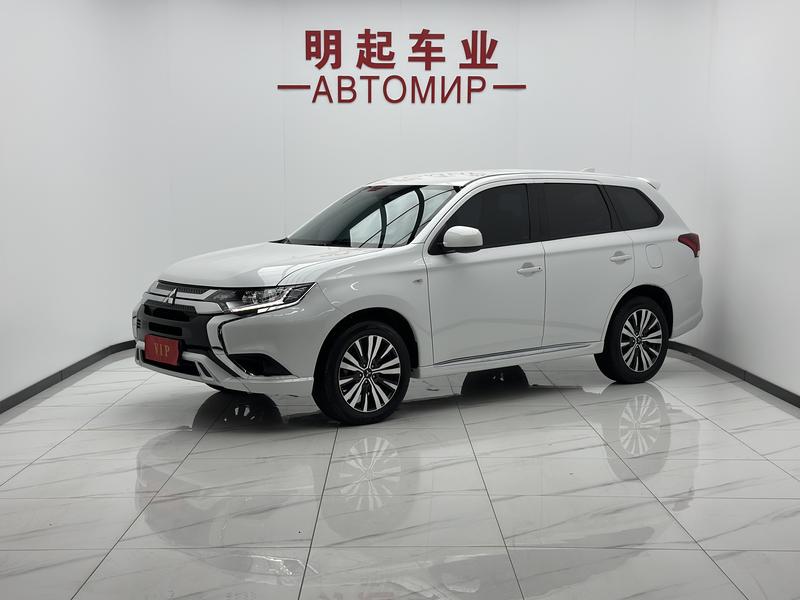 Mitsubishi Outlander, 2023 — купить в Костроме под ключ