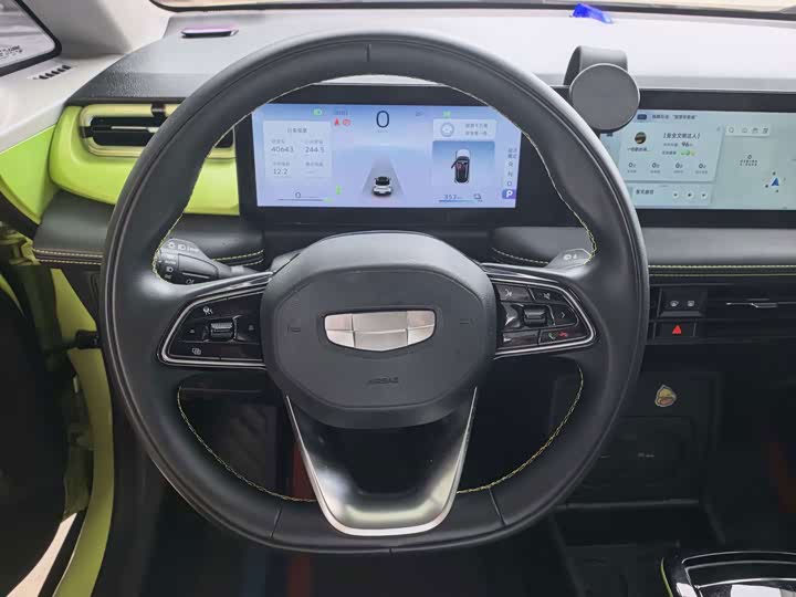 Geely Geometry E Firefly, 2022 — фото 6 из 9