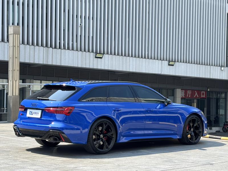 Audi RS 6, 2022 — фото 7 из 12