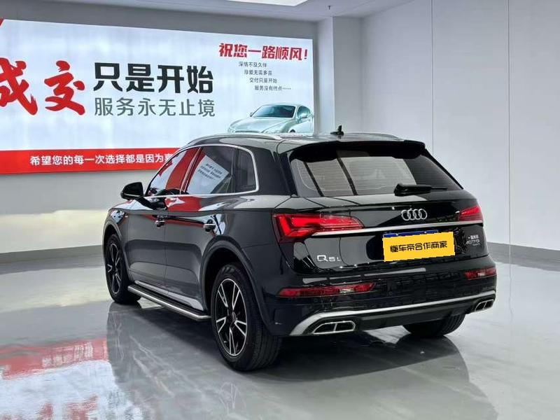 Audi Q5L, 2023 — фото 4 из 10