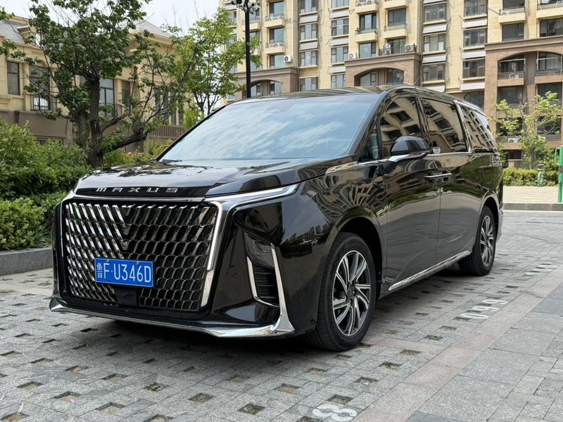 Maxus G90, 2022 — купить в Москве под ключ