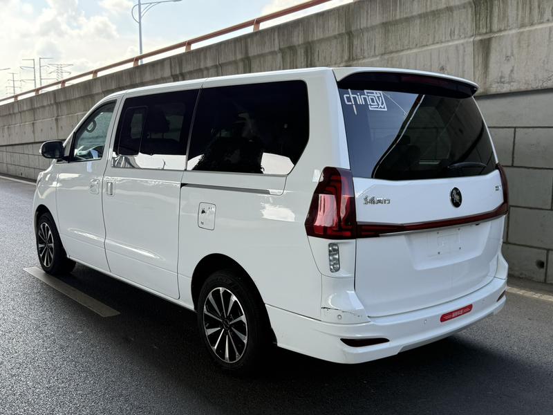 Dongfeng Forthing M7, 2022 — фото 4 из 11