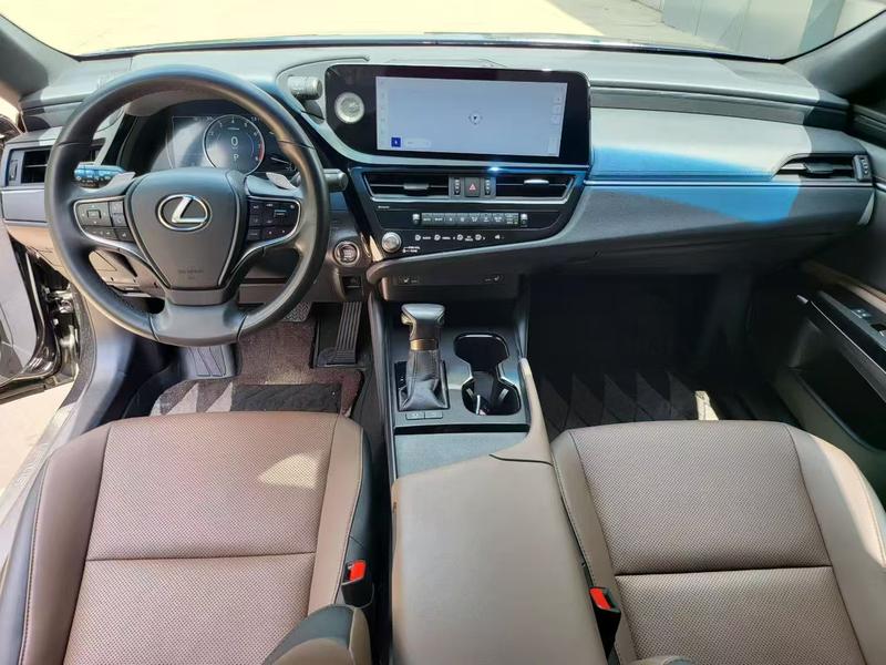 Lexus ES, 2023 — фото 7 из 11