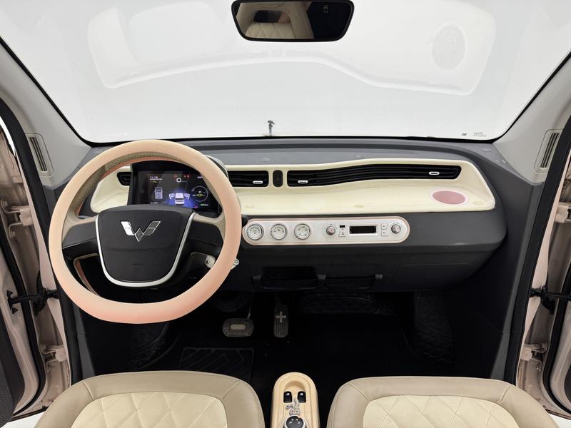 Wuling Mini EV, 2022 — фото 7 из 12