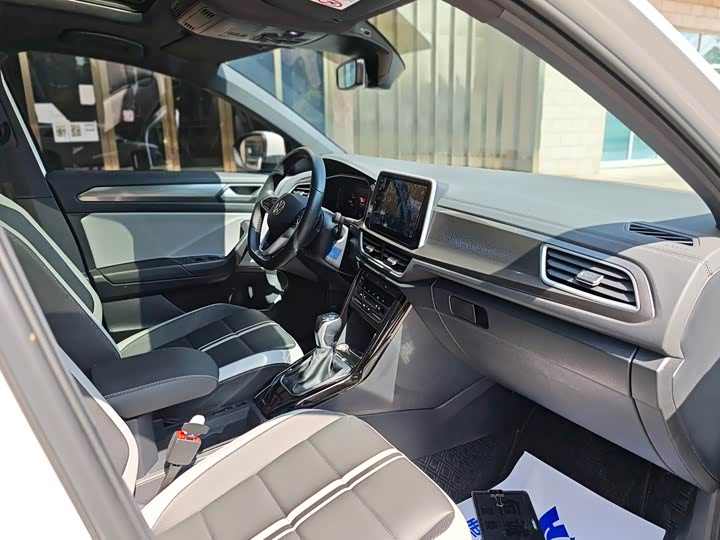 Volkswagen T-Roc, 2024 — фото 5 из 9