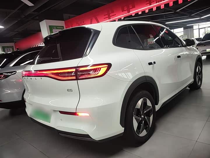 Geely Galaxy E5, 2024 — фото 7 из 9