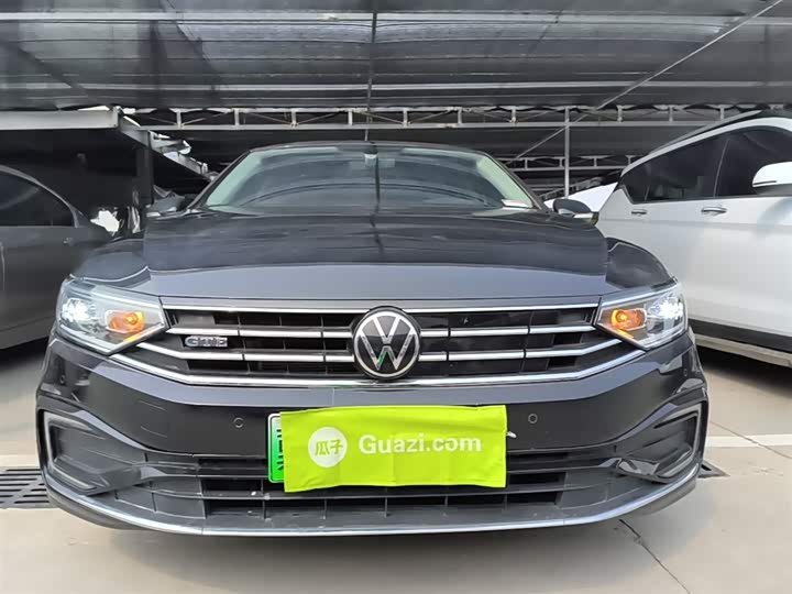 Volkswagen Magotan GTE Hybrid, 2023 — фото 3 из 9