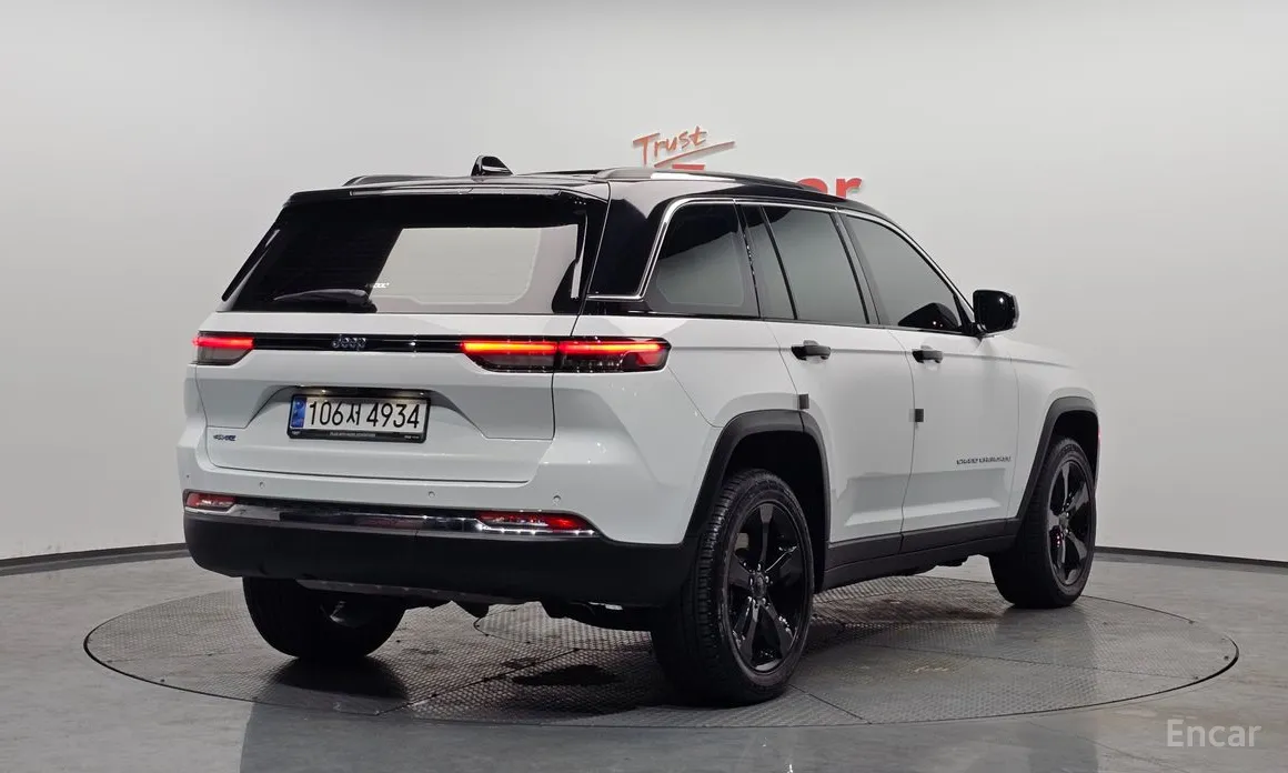 Jeep Cherokee, 2023 — фото 2 из 12