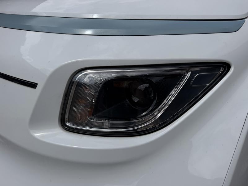Wuling Nano EV, 2022 — фото 8 из 12