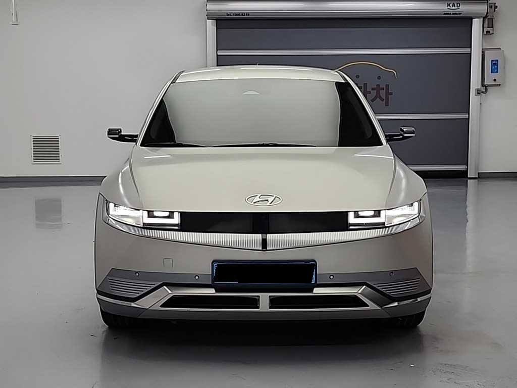 Hyundai Ioniq 5, 2022 — фото 2 из 12