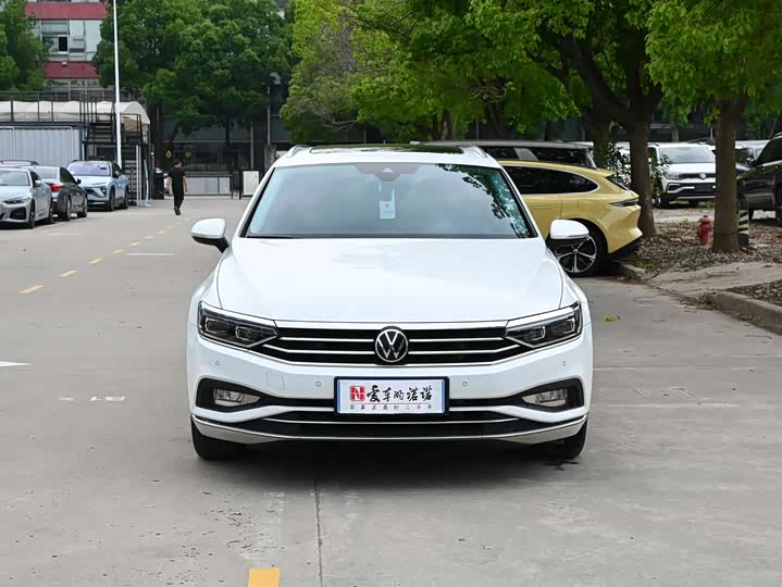 Volkswagen Passat Variant, 2023 — купить в Самаре под ключ