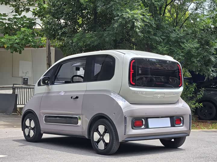 Baojun KiWi EV, 2022 — фото 5 из 9