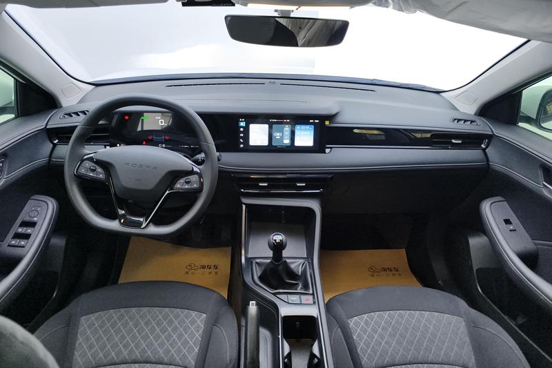 Roewe i5, 2024 — фото 10 из 12