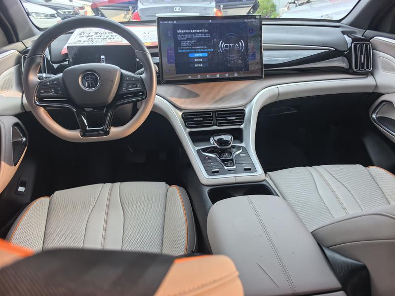BYD Song Pro Hybrid, 2023 — фото 5 из 10