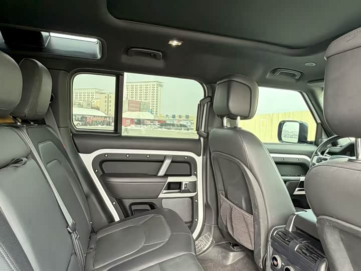 Land Rover Defender, 2022 — фото 9 из 9