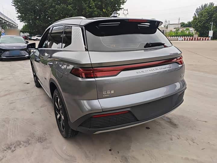 BYD Song Pro Hybrid, 2024 — фото 5 из 9
