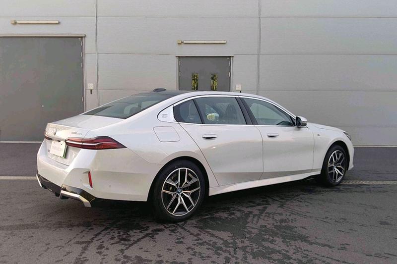 BMW i5, 2025 — фото 5 из 12
