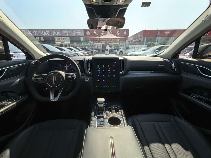 Hongqi HS3 Hybrid, 2025 — фото 9 из 9