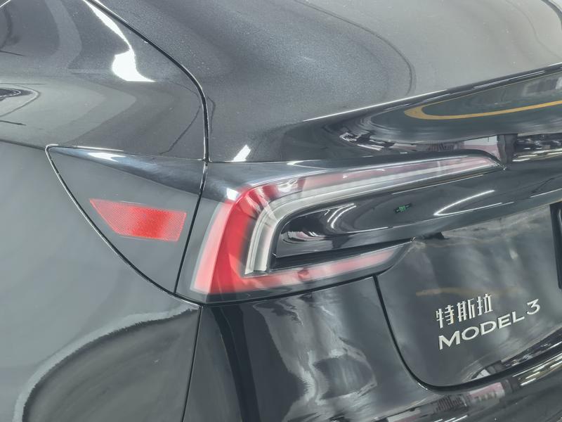 Tesla Model 3, 2025 — фото 10 из 12