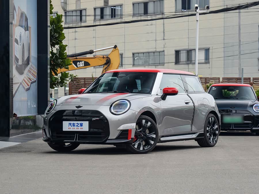 Mini Cooper JCW, 2026 — купить в Тольятти под ключ