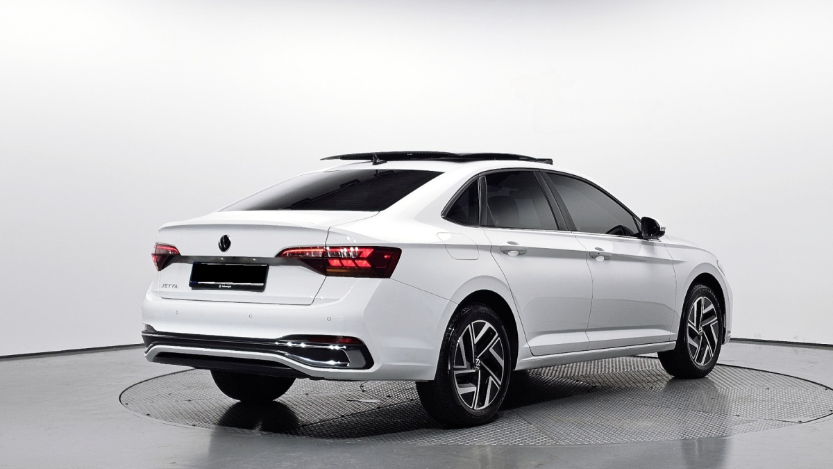 Volkswagen Jetta, 2024 — фото 2 из 12