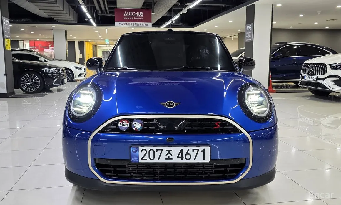 Mini Cooper Convertible, 2025 — фото 2 из 12