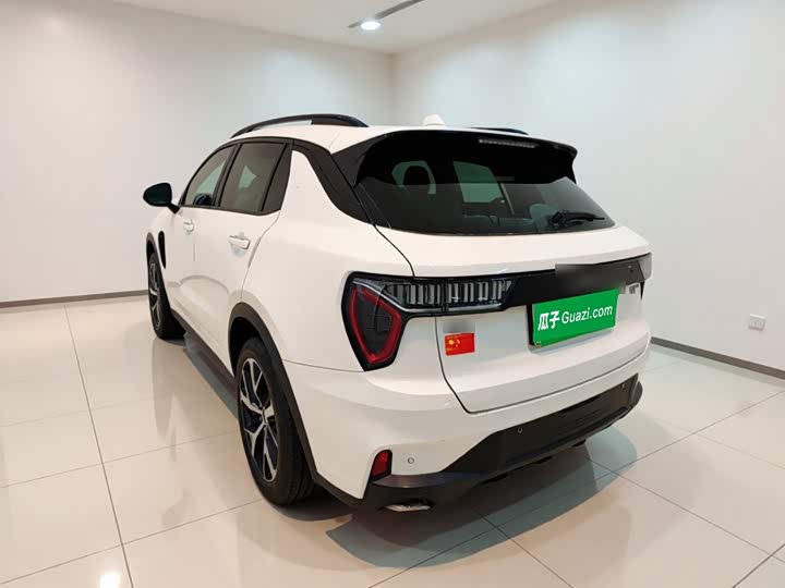 Lynk & Co 01 EM-P Hybrid, 2022 — фото 4 из 9