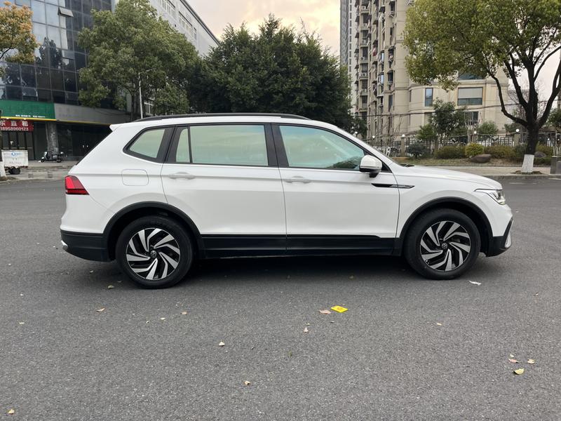 Volkswagen Tiguan L Pro, 2022 — фото 7 из 12