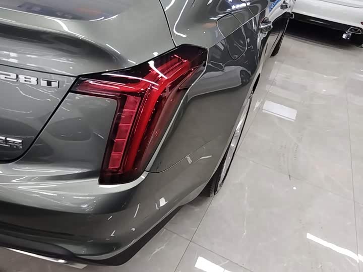 Cadillac CT5, 2023 — фото 8 из 9