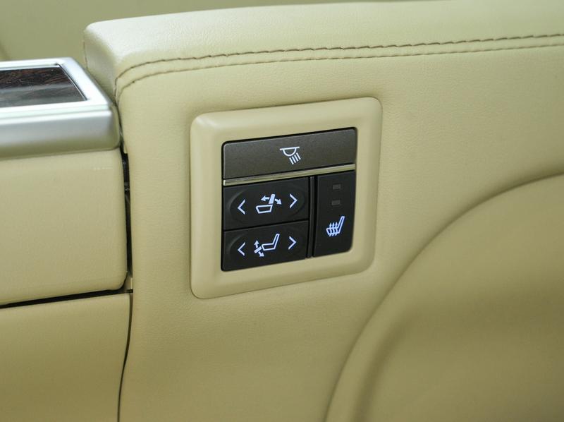 Toyota Alphard, 2022 — фото 12 из 12