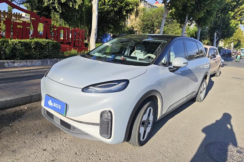 BAIC Arcfox Kaola, 2024 — купить в Пензе под ключ