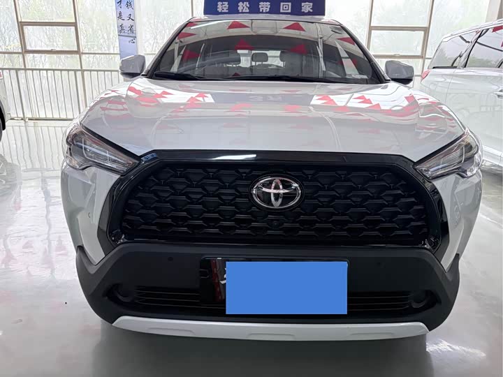 Toyota Corolla Cross, 2024 — фото 2 из 9