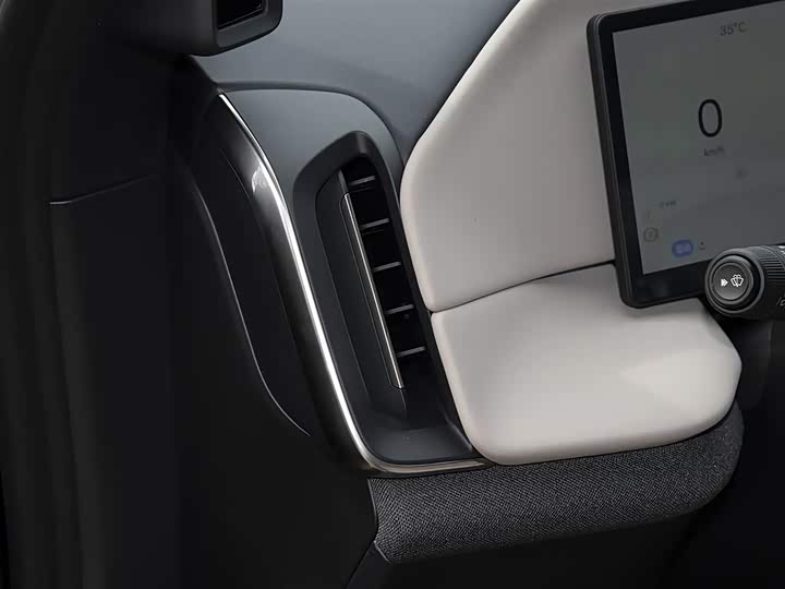 Volvo XC70 Hybrid, 2025 — фото 7 из 9