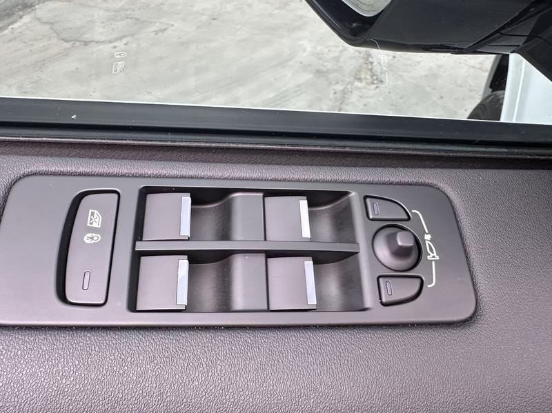 Land Rover Discovery Sport, 2024 — фото 10 из 12