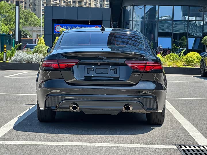 Jaguar XE L, 2025 — фото 6 из 9