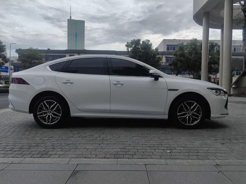 BYD Qin Plus, 2024 — фото 8 из 12
