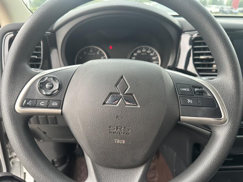 Mitsubishi Outlander, 2022 — фото 8 из 12