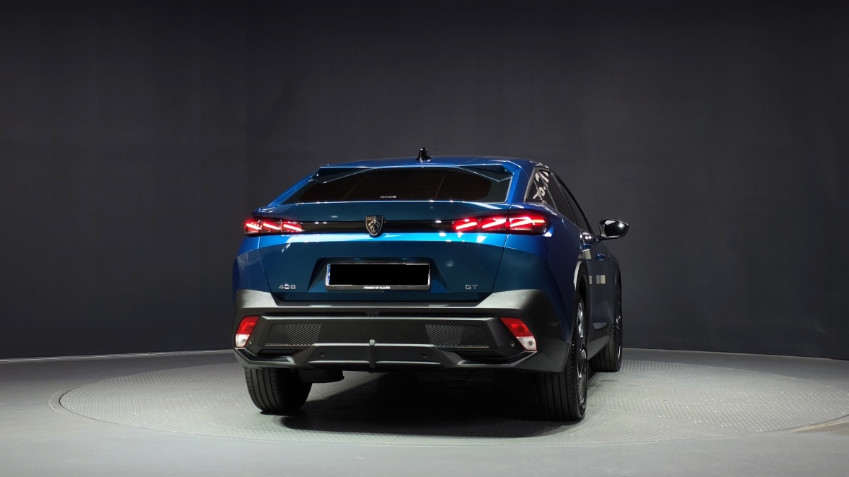 Peugeot 408, 2023 — фото 4 из 12