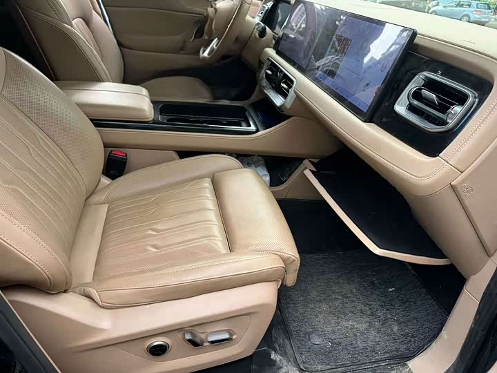 BAIC Beijing BJ60 Hybrid, 2024 — фото 7 из 9