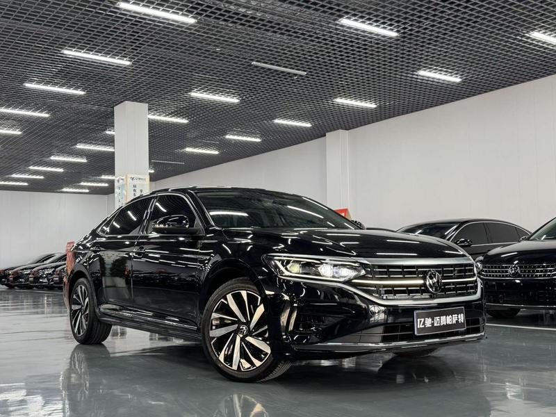 Volkswagen Passat, 2023 — фото 3 из 11