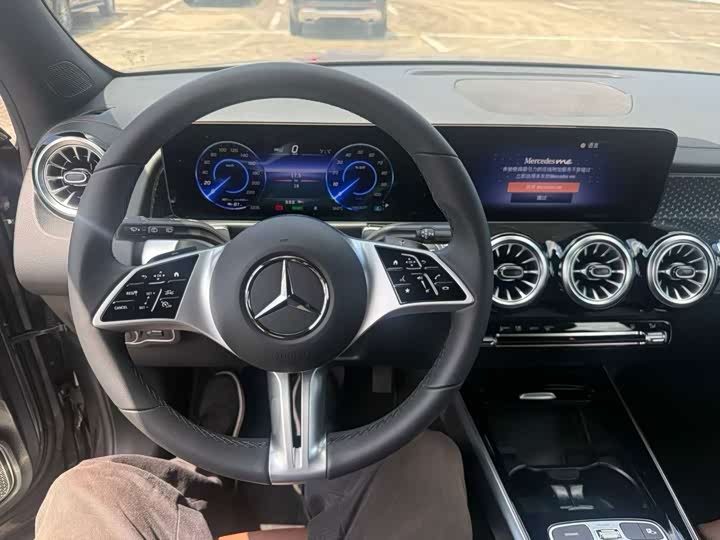 Mercedes-Benz EQB, 2026 — фото 2 из 3