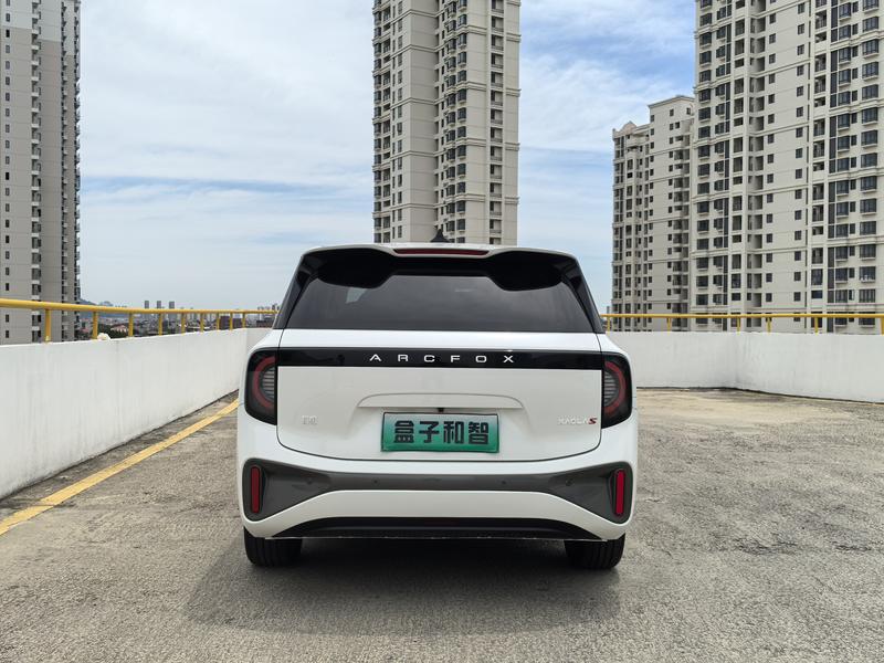 BAIC Arcfox Kaola S, 2025 — фото 6 из 12