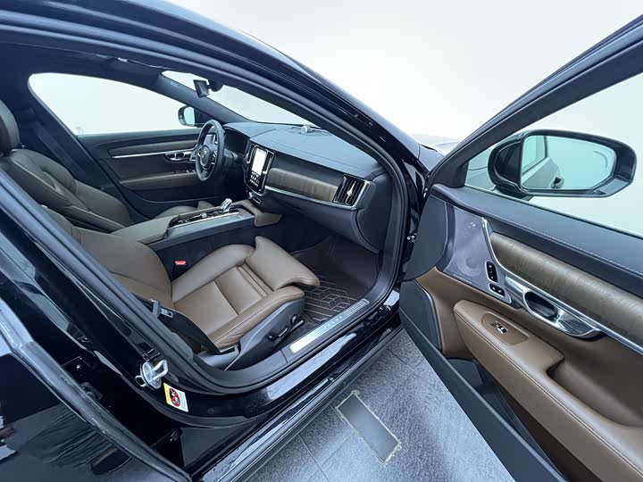 Volvo S90, 2023 — фото 9 из 9